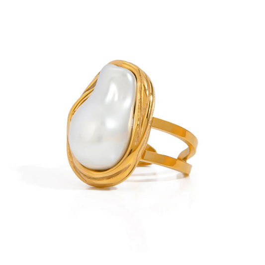 SLOANE Vintage Baroque Pearl Ring